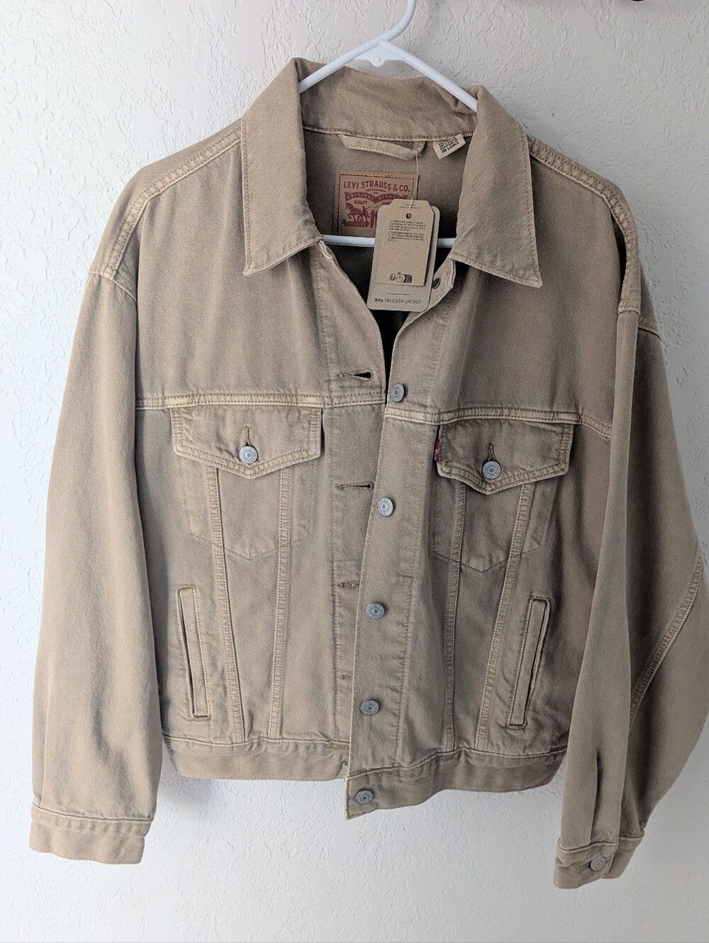 NWT Levi's 90's Trucker Denim Jacket Tan Beige Brown Size Women Medium